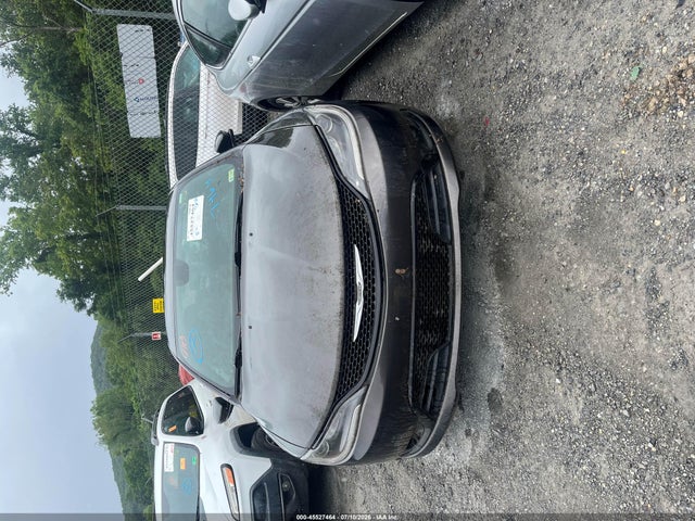 45527464 :رقم المزاد ، 1C3CCCBG5FN569782 vin ، 2015 Chrysler 200 S مزاد بيع