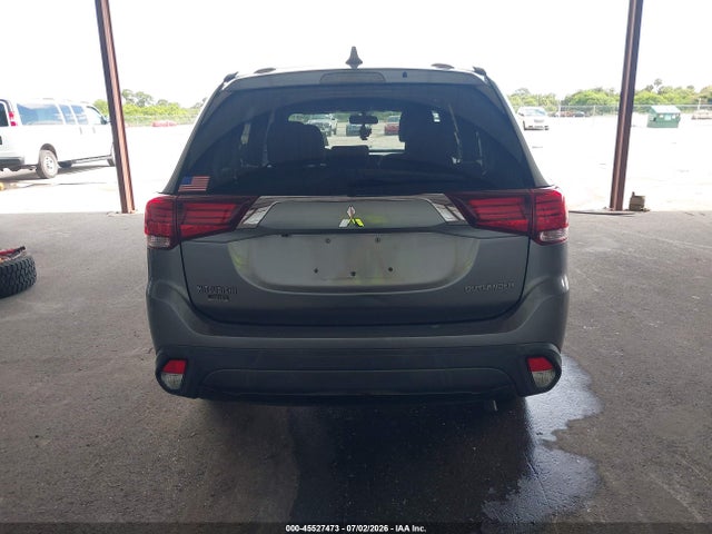 Продажа на аукционе авто 2018 Mitsubishi Outlander Le, vin: JA4AZ3A34JZ022109, номер лота: 45527473