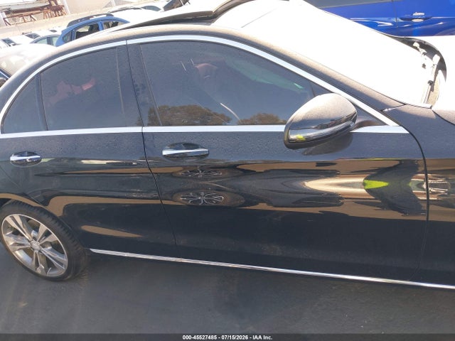 2016 Mercedes-benz C 300 Luxury მანქანა იყიდება აუქციონზე, vin: 55SWF4JBXGU128630, აუქციონის ნომერი: 45527485