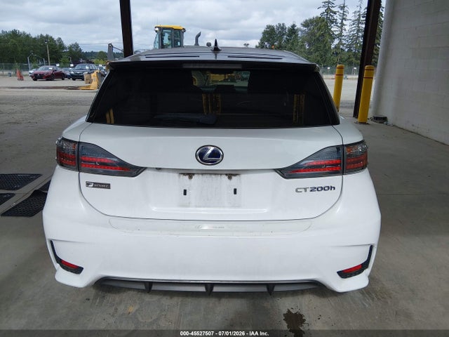 Lexus CT 200H 2016 JTHKD5BHXG2251151 Image 16