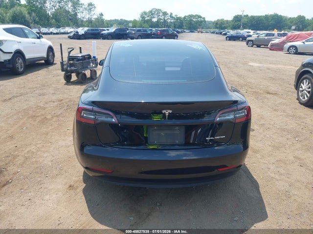 45527535 :رقم المزاد ، 5YJ3E1EB2MF979493 vin ، 2021 Tesla Model 3 Long Range Dual Motor All-wheel Drive مزاد بيع