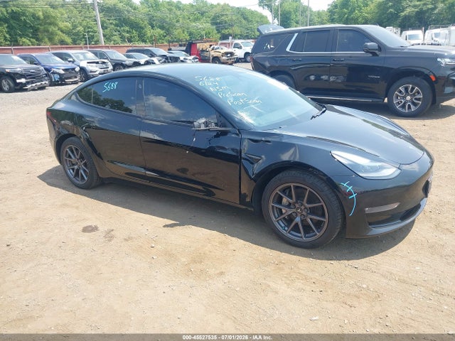 45527535 :رقم المزاد ، 5YJ3E1EB2MF979493 vin ، 2021 Tesla Model 3 Long Range Dual Motor All-wheel Drive مزاد بيع