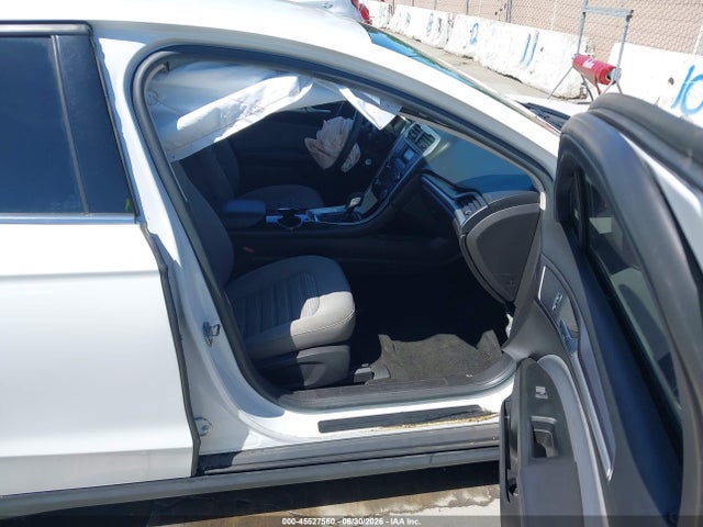 Ford FUSION S 2016 3FA6P0G72GR333633 Image 5