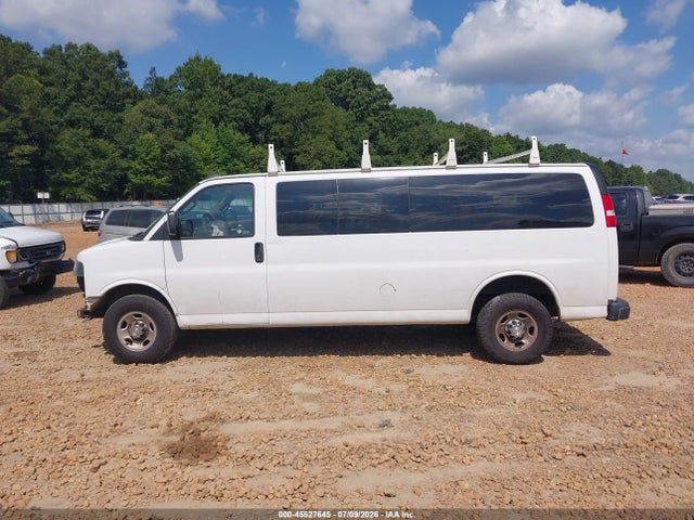 45527645 :رقم المزاد ، 1GAZGPFP5M1215883 vin ، 2021 Chevrolet Express Passenger Rwd 3500 Extended Wheelbase Lt مزاد بيع