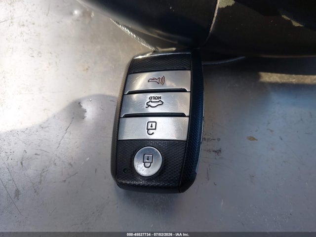 KIA Optima S 2019 5XXGT4L32KG294182 Image 11