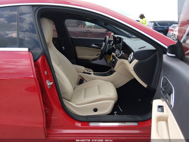 45527759 :رقم المزاد ، WDDSJ4EB5EN130279 vin ، 2014 Mercedes-benz Cla 250 مزاد بيع