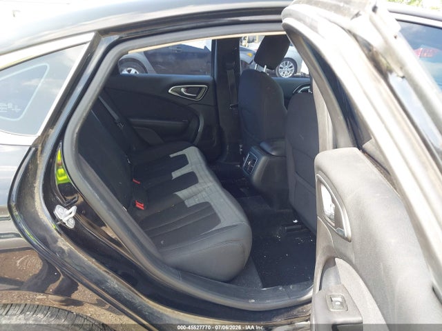 Продажа на аукционе авто 2015 Chrysler 200 Limited, vin: 1C3CCCAB6FN661635, номер лота: 45527770