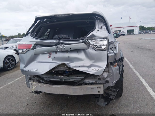 5TDKKRFH3GS503887 Toyota Highlander Xle V6