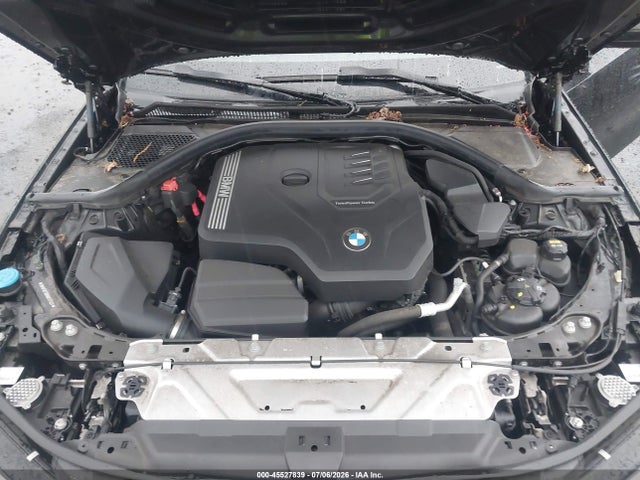 45527839 :رقم المزاد ، 3MW5R7J05N8C67020 vin ، 2022 Bmw 330i Xdrive مزاد بيع