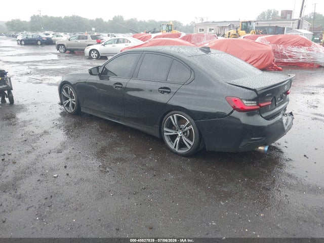 45527839 :رقم المزاد ، 3MW5R7J05N8C67020 vin ، 2022 Bmw 330i Xdrive مزاد بيع