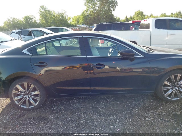 45527860 :رقم المزاد ، JM1GL1XY0J1331745 vin ، 2018 Mazda Mazda6 Signature مزاد بيع
