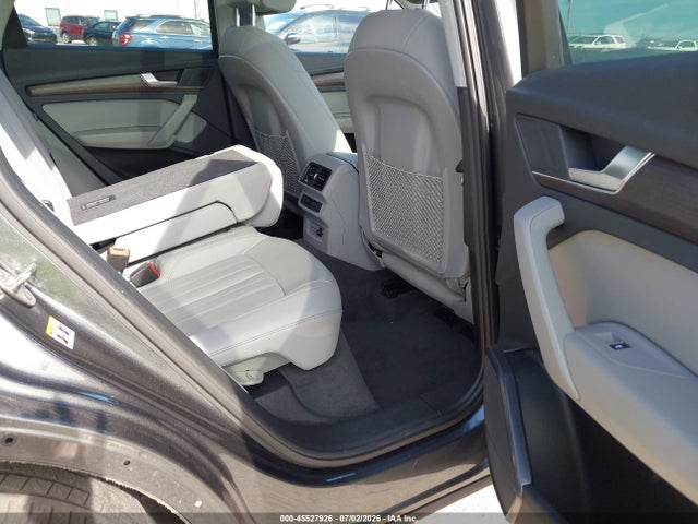 45527926 :رقم المزاد ، WA1GAAFY5N2138637 vin ، 2022 Audi Q5 Premium 45 Tfsi S Line Quattro S Tronic مزاد بيع