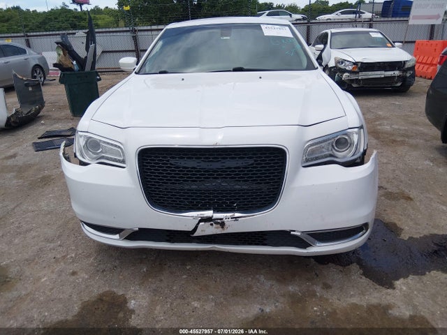 Продажа на аукционе авто 2017 Chrysler 300 Limited, vin: 2C3CCAAG5HH521703, номер лота: 45527957