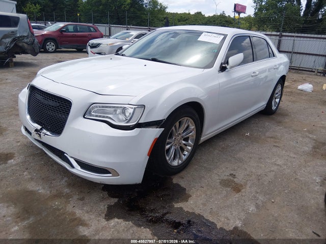Продажа на аукционе авто 2017 Chrysler 300 Limited, vin: 2C3CCAAG5HH521703, номер лота: 45527957
