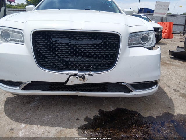 Продажа на аукционе авто 2017 Chrysler 300 Limited, vin: 2C3CCAAG5HH521703, номер лота: 45527957