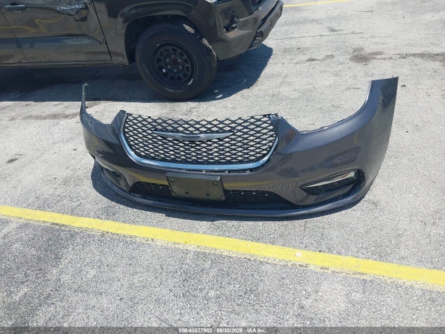 Продажа на аукционе авто 2023 Chrysler Pacifica Touring L, vin: 2C4RC1BG2PR553442, номер лота: 45527982