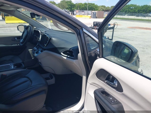 Продажа на аукционе авто 2023 Chrysler Pacifica Touring L, vin: 2C4RC1BG2PR553442, номер лота: 45527982