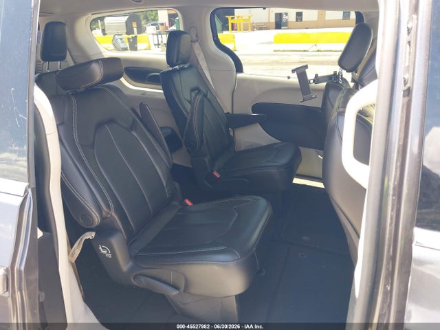 Продажа на аукционе авто 2023 Chrysler Pacifica Touring L, vin: 2C4RC1BG2PR553442, номер лота: 45527982