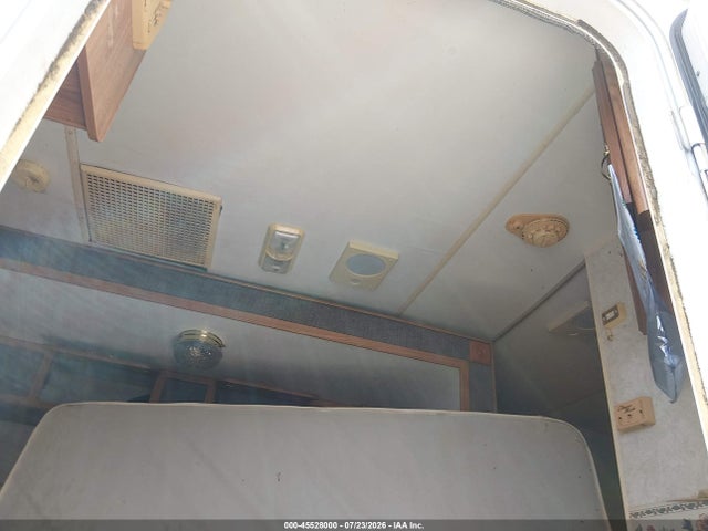 Aukcja sprzedaży 2002 Fleetwood Prowler Camper, vin: 1EC1H272821586325, numer aukcji: 45528000