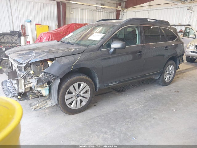 Subaru Outback 2.5i Premium 2018 4S4BSACC5J3294117 Image 2