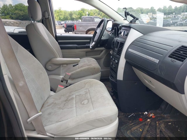Продажа на аукционе авто 2010 Dodge Grand Caravan Hero, vin: 2D4RN3D11AR447945, номер лота: 45528078