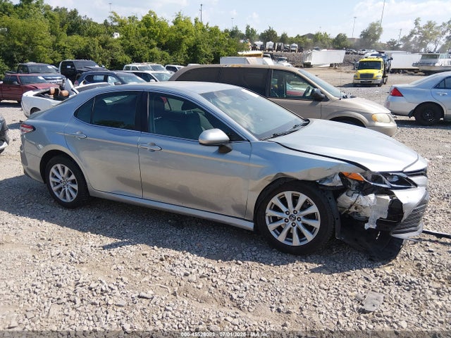 4T1B11HK7JU128646 Toyota CAMRY LE