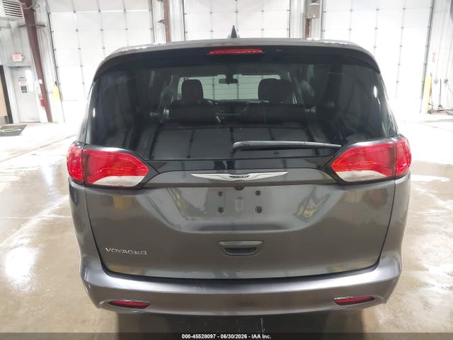 2C4RC1CG6NR132433 Chrysler Voyager Lx