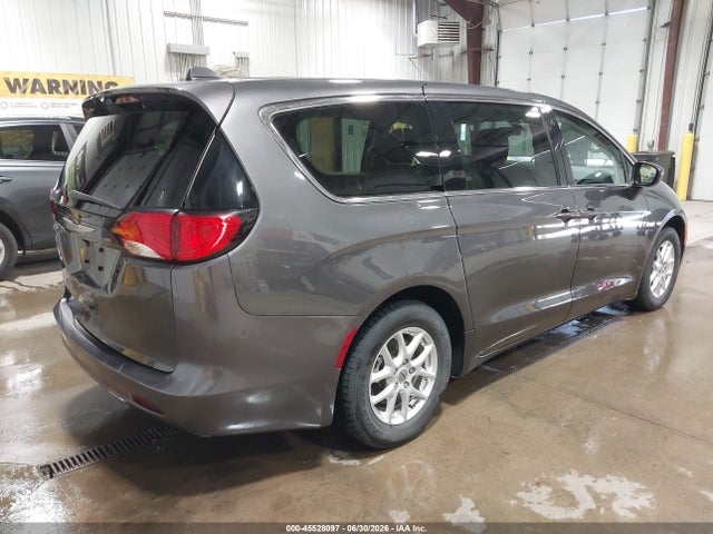 2C4RC1CG6NR132433 Chrysler Voyager Lx