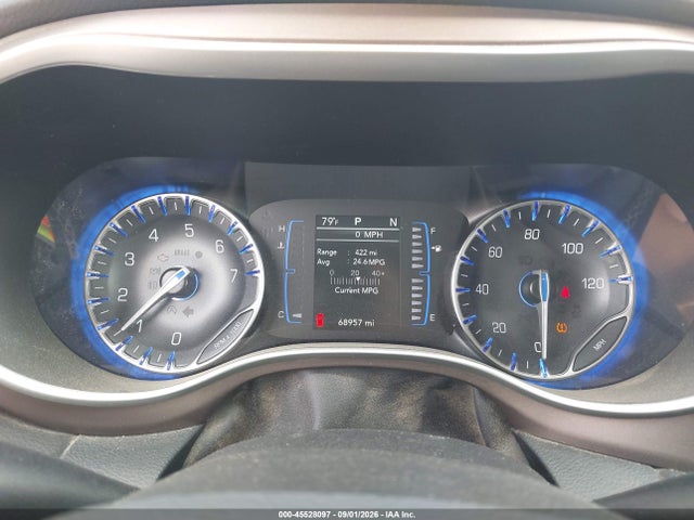 2C4RC1CG6NR132433 Chrysler Voyager Lx