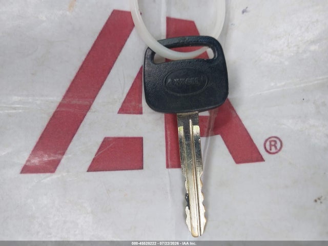 Продажа на аукционе авто 2000 Toyota Camry Ce, vin: 4T1BG22K2YU689506, номер лота: 45528222