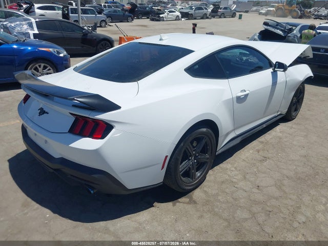 Ford Mustang Ecoboost Fastback 2025 1FA6P8TH5S5130227 Image 4