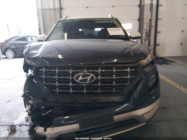 KMHRC8A32NU151892 Hyundai Venue Limited