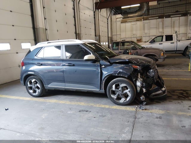KMHRC8A32NU151892 Hyundai Venue Limited