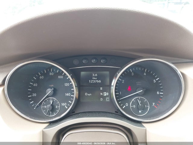 2010 Mercedes-benz R 350 4matic მანქანა იყიდება აუქციონზე, vin: 4JGCB6FB6AA102980, აუქციონის ნომერი: 45528342