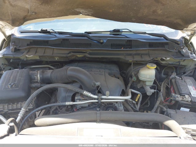 45528360 :رقم المزاد ، 1C6RR6VT1JS131289 vin ، 2018 Ram 1500 Laramie  4x2 6'4 Box مزاد بيع