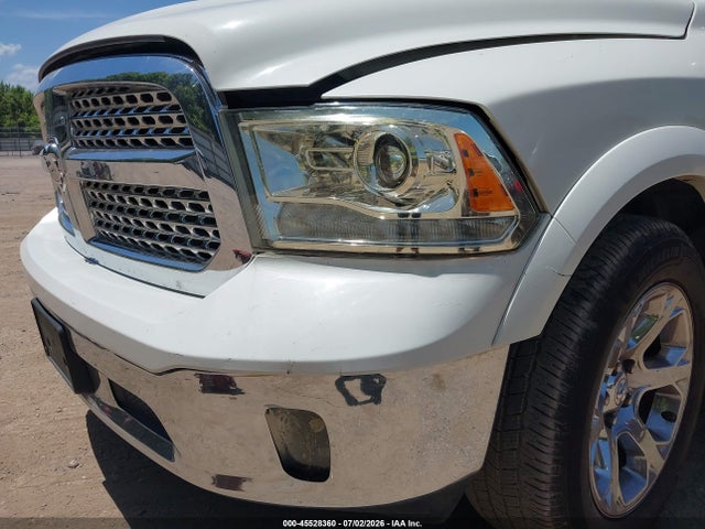 45528360 :رقم المزاد ، 1C6RR6VT1JS131289 vin ، 2018 Ram 1500 Laramie  4x2 6'4 Box مزاد بيع