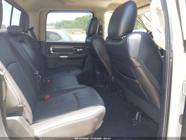 45528360 :رقم المزاد ، 1C6RR6VT1JS131289 vin ، 2018 Ram 1500 Laramie  4x2 6'4 Box مزاد بيع