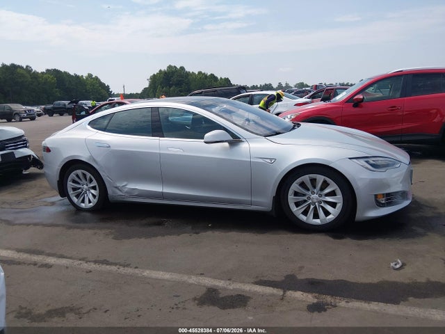 Aukcja sprzedaży 2016 Tesla Model S, vin: 5YJSA1E20GF152572, numer aukcji: 45528384