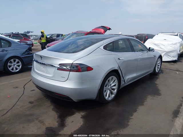 Aukcja sprzedaży 2016 Tesla Model S, vin: 5YJSA1E20GF152572, numer aukcji: 45528384