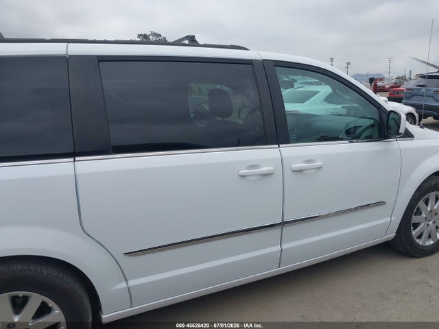 2C4RC1BG8GR215060 Chrysler Town &amp; Country Touring