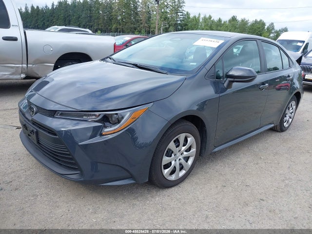 Toyota COROLLA LE 2026 5YFB4MDE5TP408174 Image 2