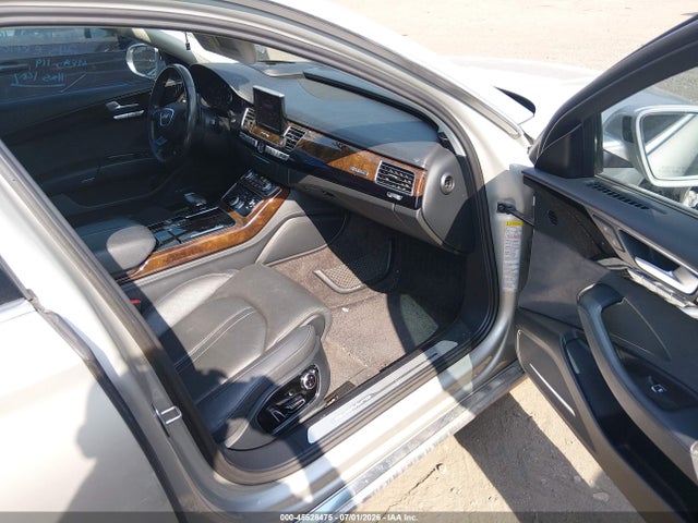 45528475 :رقم المزاد ، WAU32AFDXFN035595 vin ، 2015 Audi A8 L 4.0t مزاد بيع