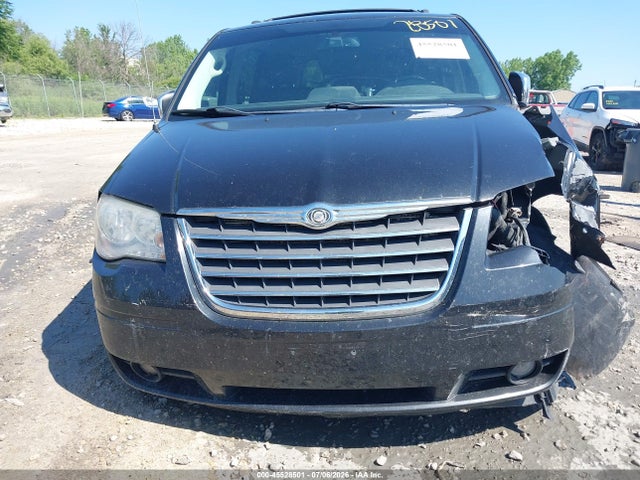 45528501 :رقم المزاد ، 2A4RR8D19AR442243 vin ، 2010 Chrysler Town & Country Touring Plus مزاد بيع