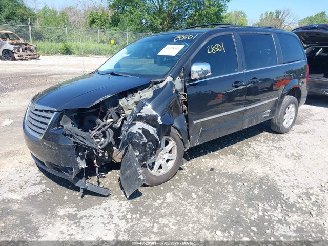 45528501 :رقم المزاد ، 2A4RR8D19AR442243 vin ، 2010 Chrysler Town & Country Touring Plus مزاد بيع