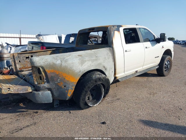 Продаж на аукціоні авто 2024 Ram 3500 Laramie  4x4 6'4 Box, vin: 3C63RRMLXRG273815, номер лоту: 45528505