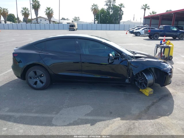 45528522 :رقم المزاد ، 5YJ3E1EA1NF360182 vin ، 2022 Tesla Model 3 Rear-wheel Drive مزاد بيع