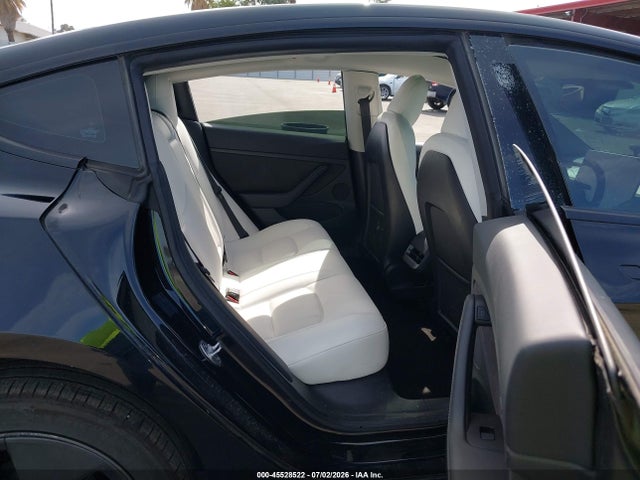 45528522 :رقم المزاد ، 5YJ3E1EA1NF360182 vin ، 2022 Tesla Model 3 Rear-wheel Drive مزاد بيع