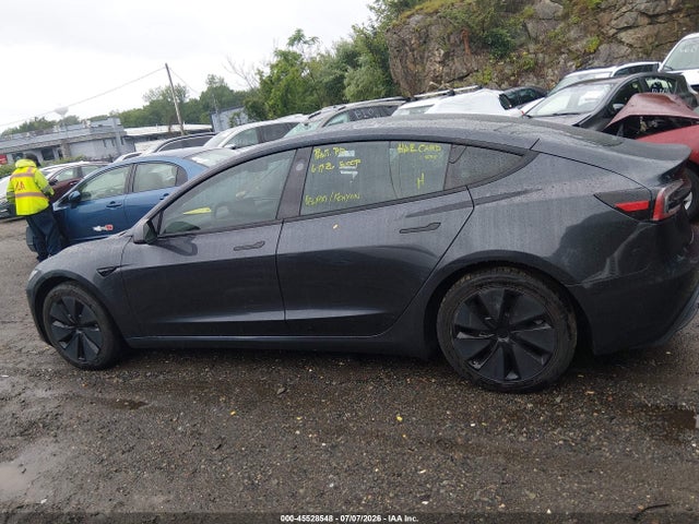 Продаж на аукціоні авто 2024 Tesla Model 3, vin: 5YJ3E1EA2RF721103, номер лоту: 45528548