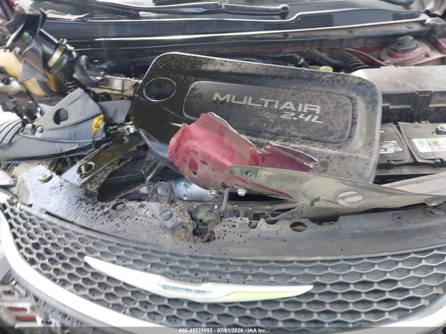 2015 Chrysler 200 Limited მანქანა იყიდება აუქციონზე, vin: 1C3CCCAB0FN689818, აუქციონის ნომერი: 45528552