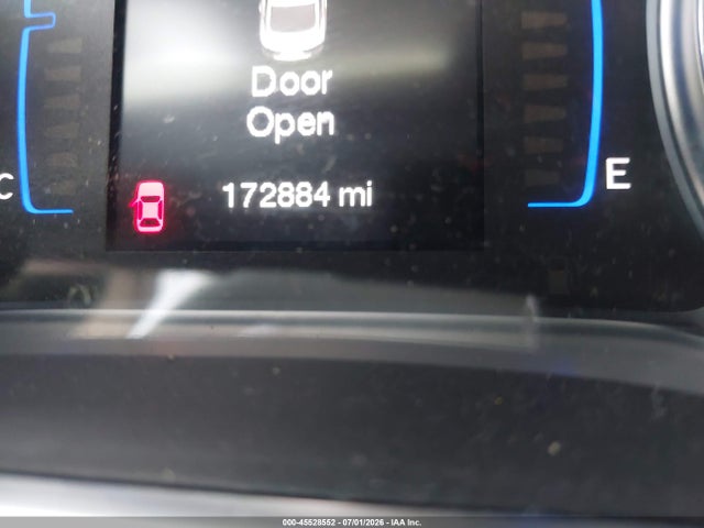 2015 Chrysler 200 Limited მანქანა იყიდება აუქციონზე, vin: 1C3CCCAB0FN689818, აუქციონის ნომერი: 45528552
